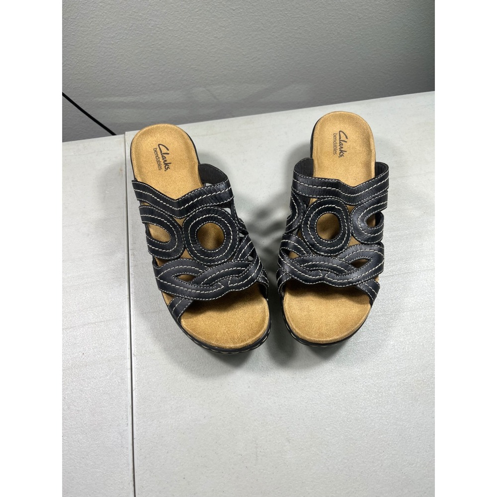 Clarks Bendables Womens 10W Black Leather Wedge Slide Sandals NWOB Comfort